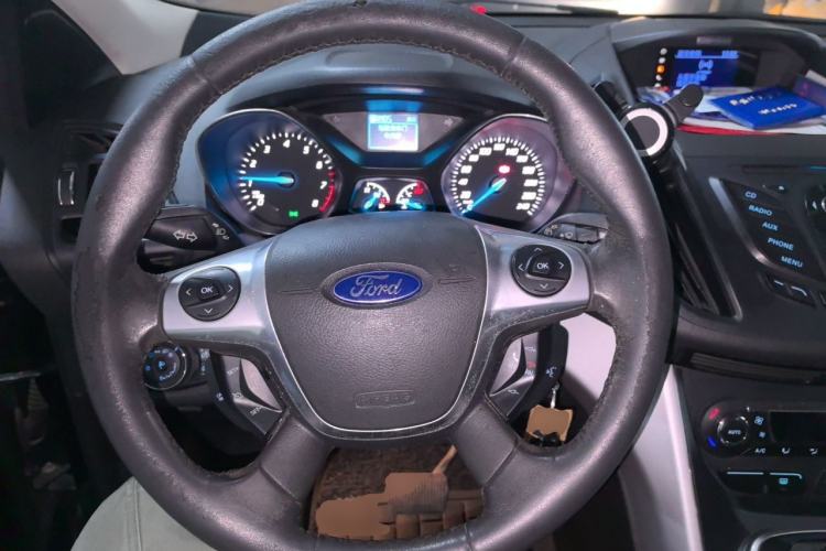 Used Ford Kuga 2013 1.6L GTDi Two-Wheel-Drive Trend Model Steering Wheel