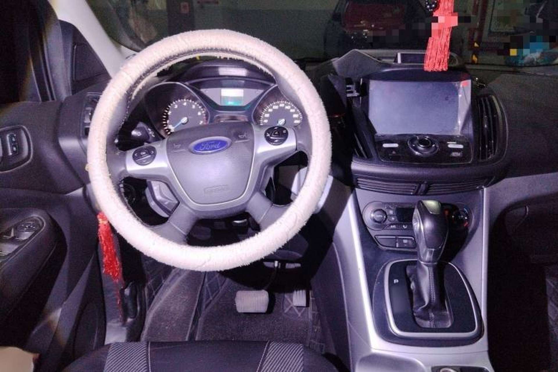 Used Ford Kuga 2013 1.6L GTDi Two-Wheel-Drive Trend Model Steering Wheel