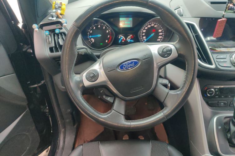 Used Ford Kuga 2013 1.6L GTDi Two-Wheel-Drive Trend Model Steering Wheel