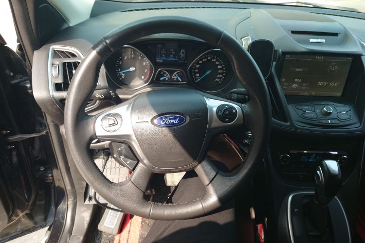 Used Ford Kuga 2013 2.0L GTDi Four-Wheel-Drive Sport Model Steering Wheel