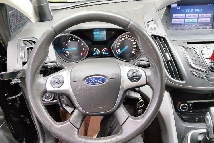 Used Ford Kuga 2013 1.6L GTDi Two-Wheel-Drive Trend Model Steering Wheel