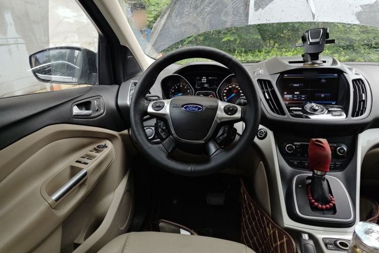 Used Ford Kuga 2013 2.0L GTDi Four-Wheel Drive Premium Model Steering Wheel