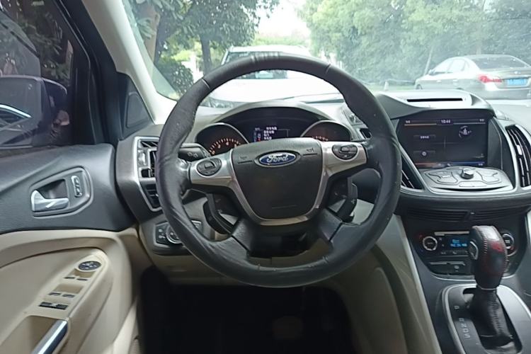 Used Ford Kuga 2013 2.0L GTDi Four-Wheel-Drive Elite Model Steering Wheel