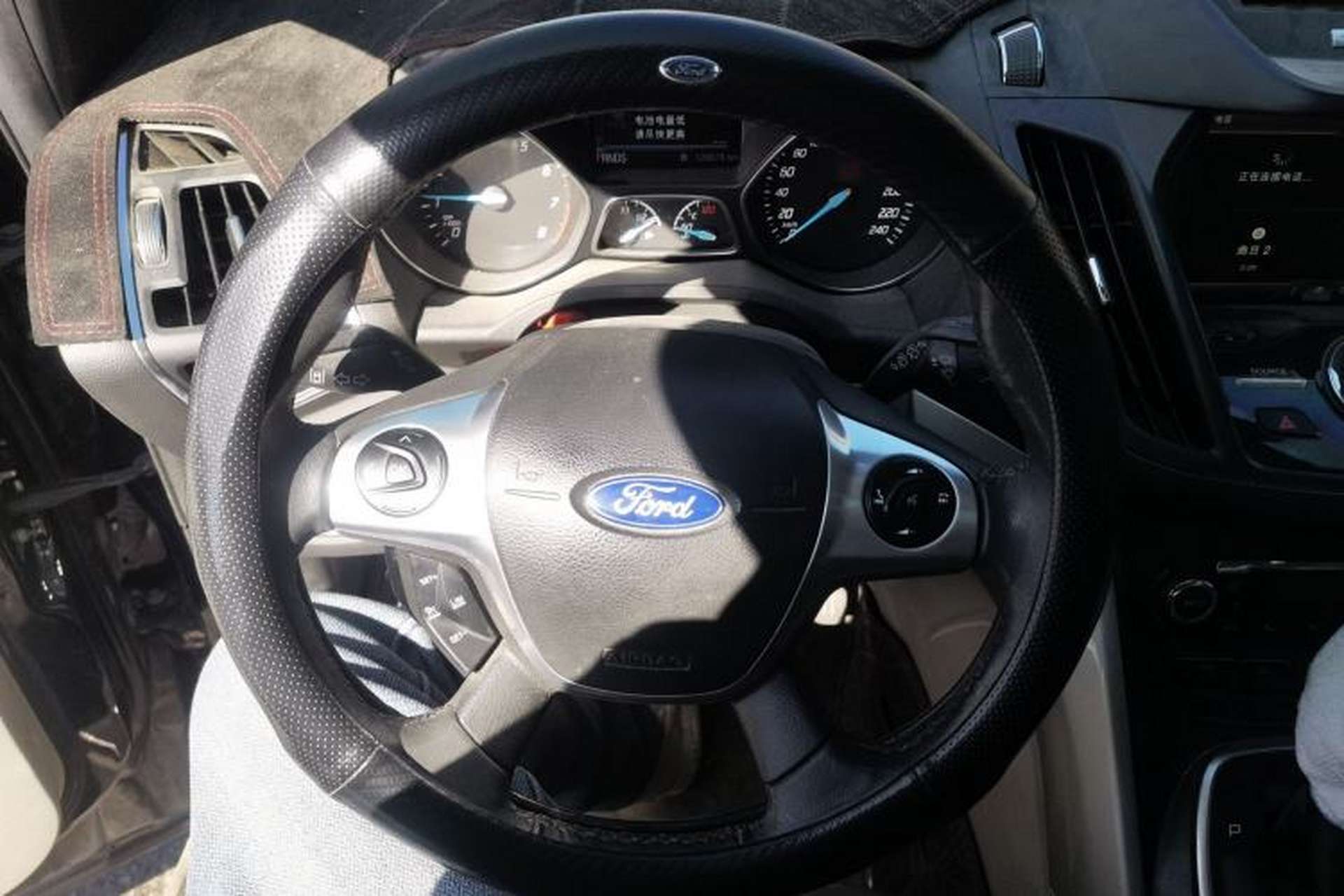 Used Ford Kuga 2013 2.0L GTDi Four-Wheel Drive Premium Model Steering Wheel
