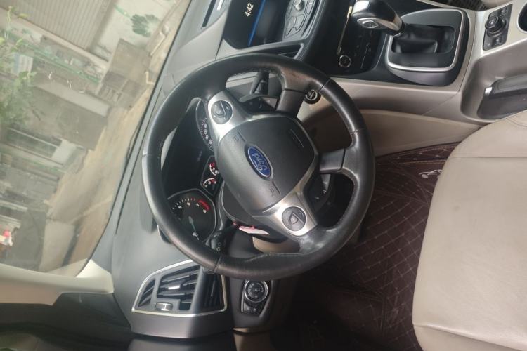 Used Ford Kuga 2013 1.6L GTDi 4x4 Elite Model Steering Wheel