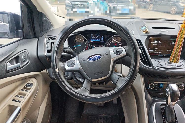 Used Ford Kuga 2013 2.0L GTDi Four-Wheel-Drive Elite Model Steering Wheel