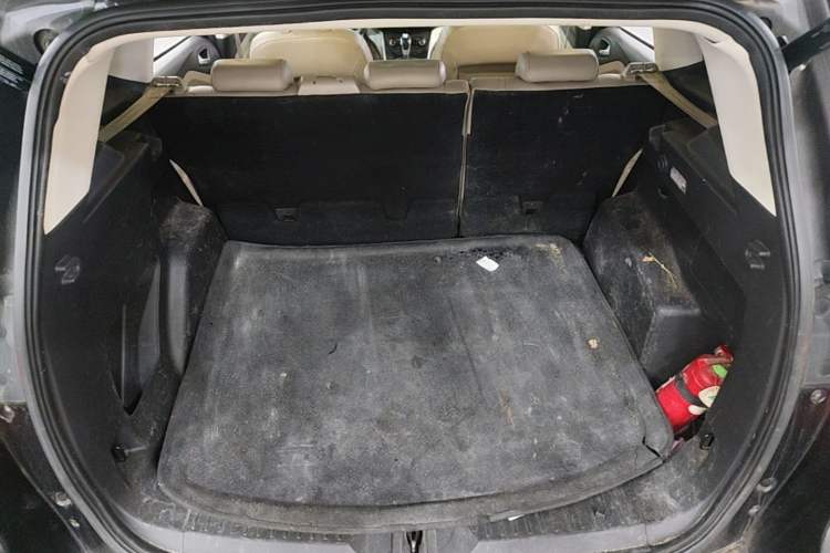 Used Ford Kuga 2013 1.6L GTDi 4x4 Elite Model Trunk
