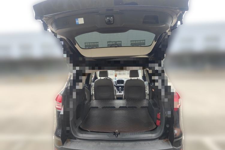 Used Ford Kuga 2013 1.6L GTDi 4x4 Elite Model Trunk