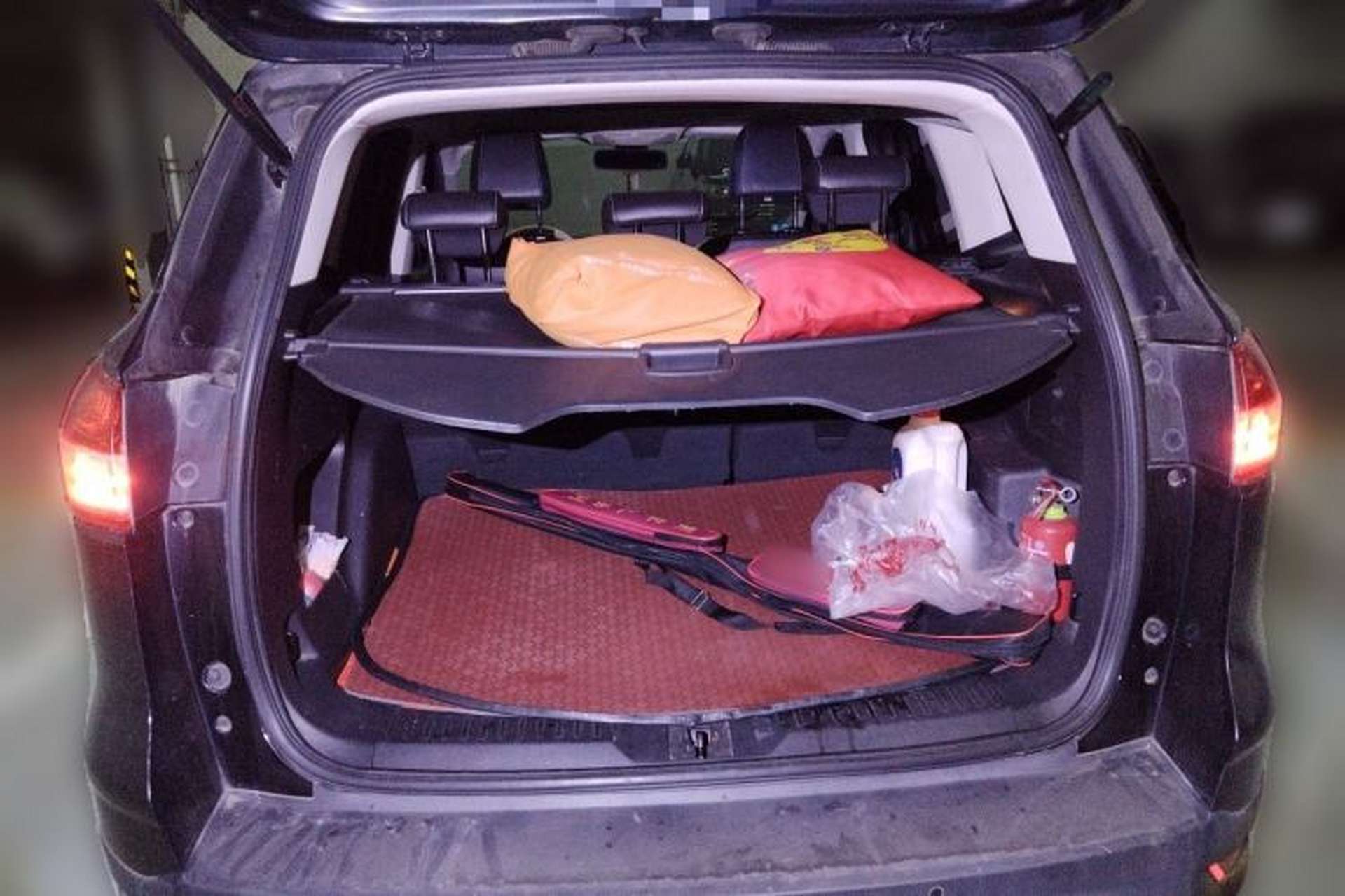 Used Ford Kuga 2013 1.6L GTDi Two-Wheel-Drive Trend Model Trunk