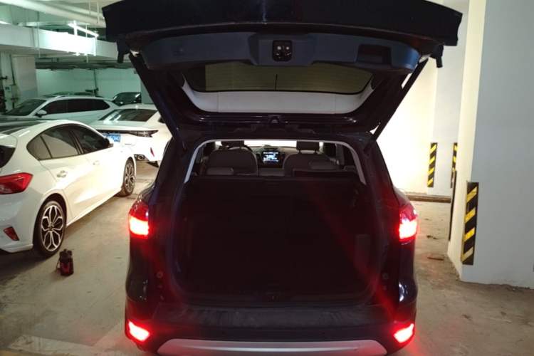Used Ford Kuga 2013 1.6L GTDi 4x4 Elite Model Trunk