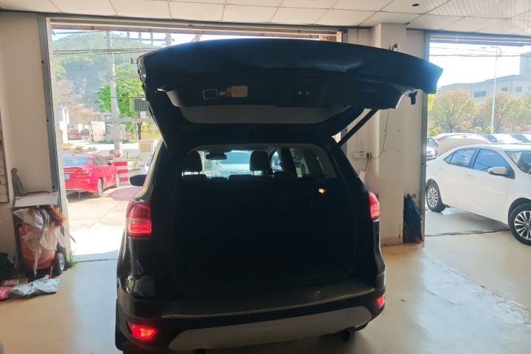 Used Ford Kuga 2013 2.0L GTDi Four-Wheel Drive Premium Model Trunk