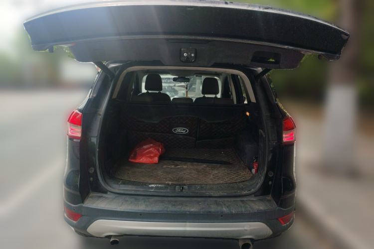 Used Ford Kuga 2013 2.0L GTDi Four-Wheel-Drive Elite Model Trunk