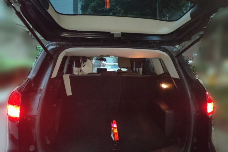 Used Ford Kuga 2013 1.6L GTDi Two-Wheel-Drive Comfort Model Trunk