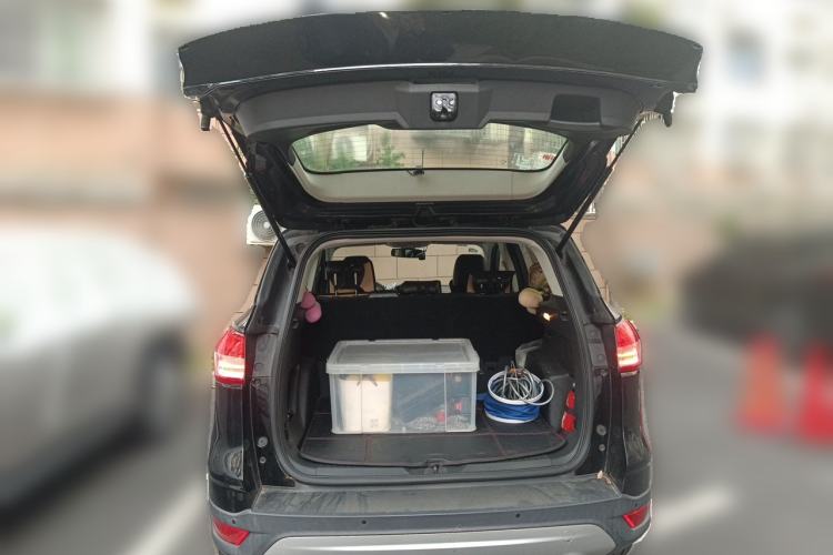 Used Ford Kuga 2013 1.6L GTDi Two-Wheel-Drive Trend Model Trunk