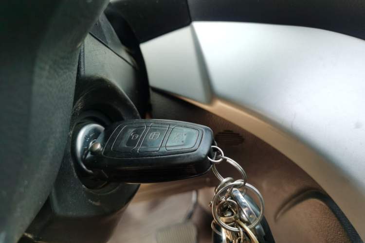 Used Ford Kuga 2013 1.6L GTDi Two-Wheel-Drive Comfort Model Vehicle Key
