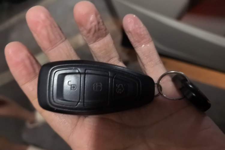 Used Ford Kuga 2013 2.0L GTDi Four-Wheel Drive Premium Model Vehicle Key