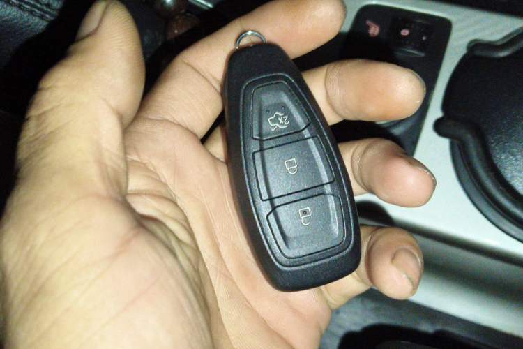 Used Ford Kuga 2013 2.0L GTDi Four-Wheel Drive Premium Model Vehicle Key