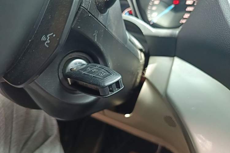 Used Ford Kuga 2013 2.0L GTDi Four-Wheel-Drive Elite Model Vehicle Key