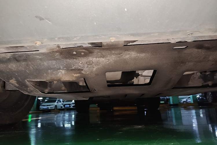 Used Ford Kuga 2013 2.0L GTDi Four-Wheel-Drive Sport Model Chassis Front