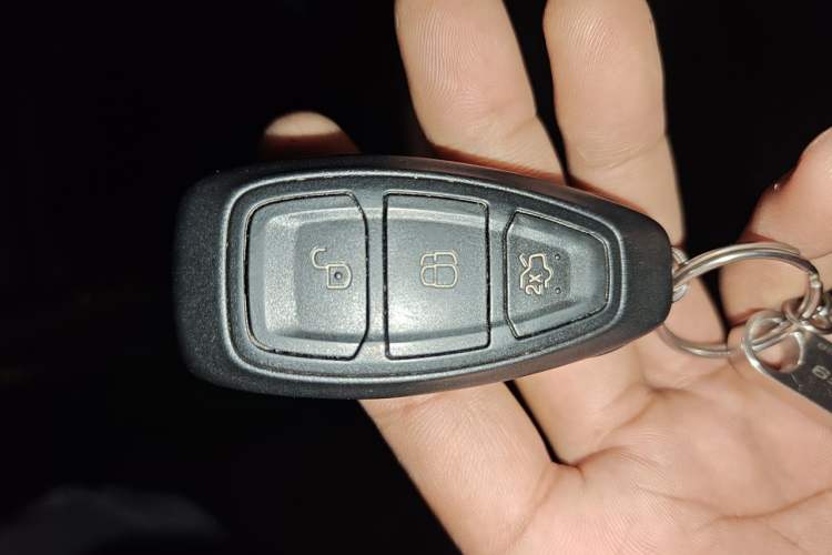 Used Ford Kuga 2013 2.0L GTDi Four-Wheel-Drive Sport Model Vehicle Key