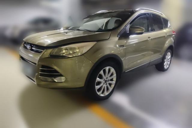 Ford Kuga 2013 1.6L GTDi 4x4 Elite Model مستعملة