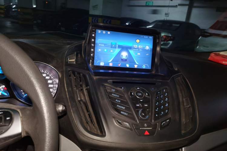 Used Ford Kuga 2013 1.6L GTDi Two-Wheel-Drive Comfort Model Audio And AC Panel