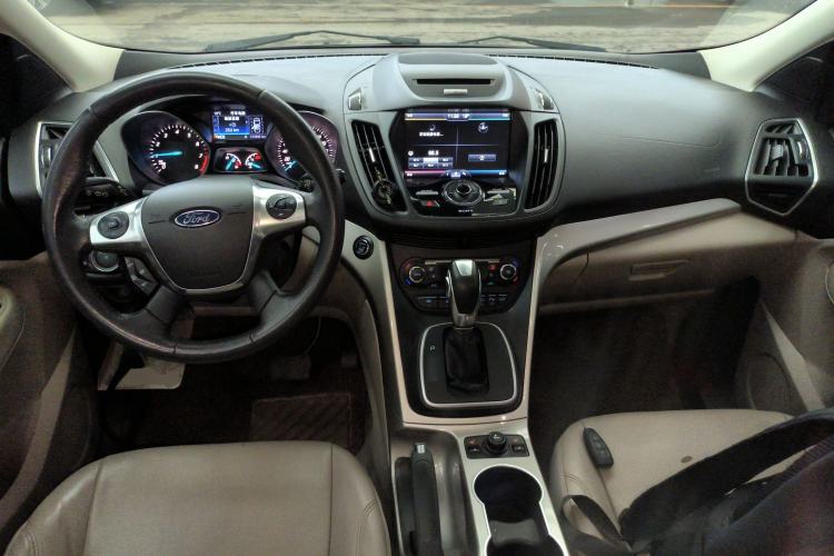 Used Ford Kuga 2013 2.0L GTDi Four-Wheel Drive Premium Model Center Console