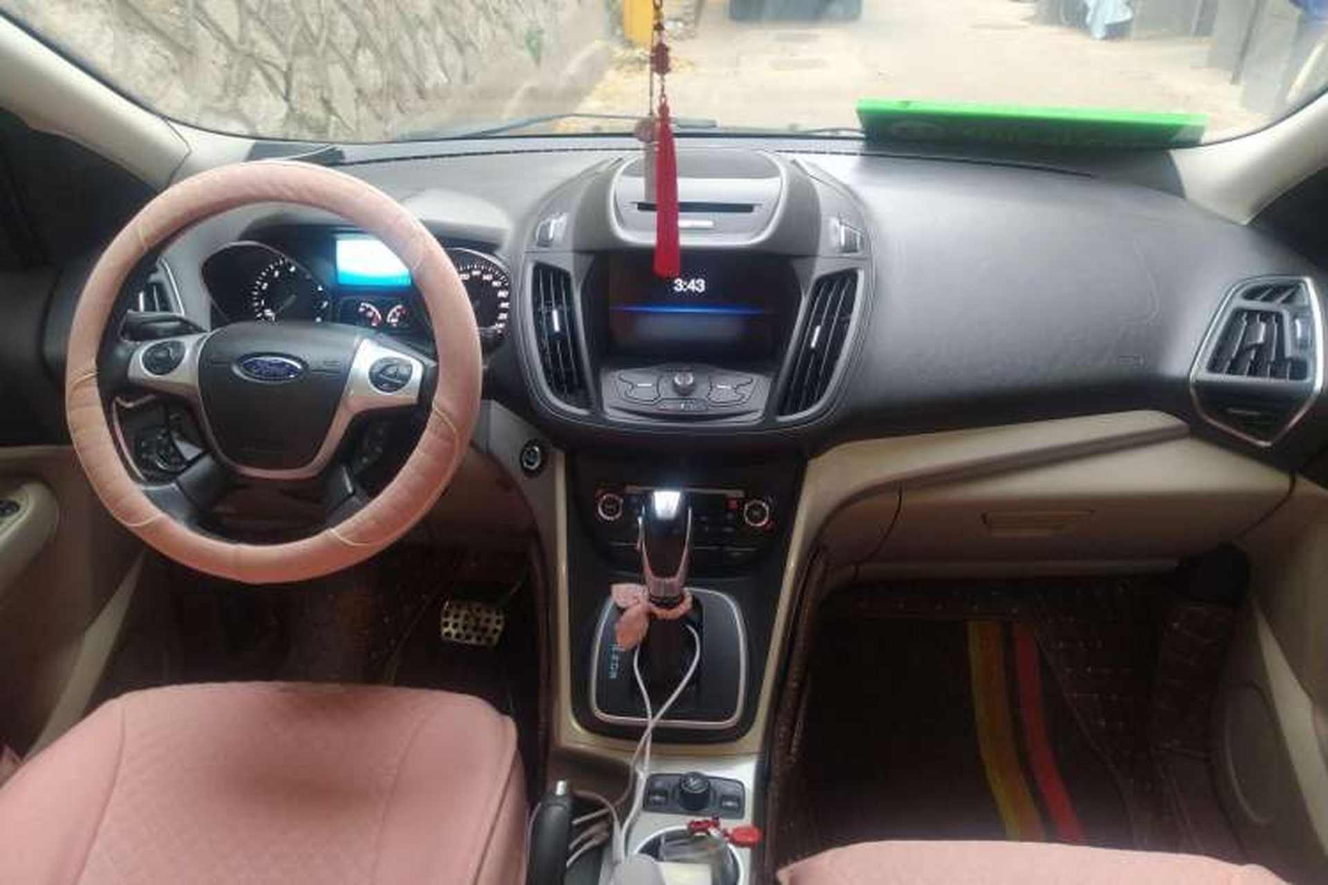Used Ford Kuga 2013 1.6L GTDi 4x4 Elite Model Center Console