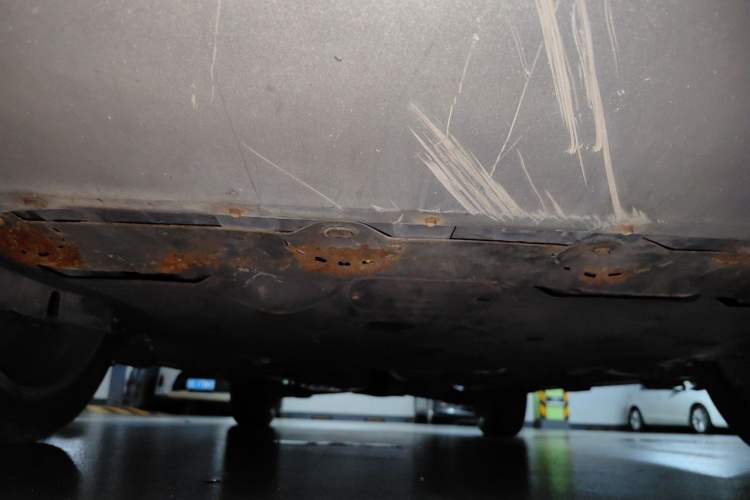 Used Ford Kuga 2013 1.6L GTDi Two-Wheel-Drive Trend Model Chassis Front