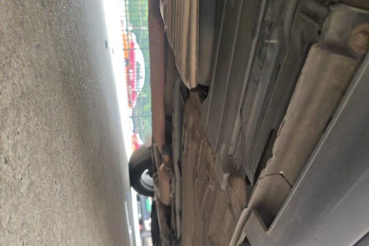Used Ford Kuga 2013 2.0L GTDi Four-Wheel-Drive Sport Model Chassis Rear Right