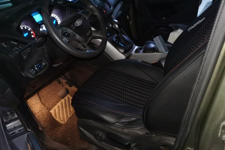 Used Ford Kuga 2013 1.6L GTDi Two-Wheel-Drive Comfort Model Driver Seat