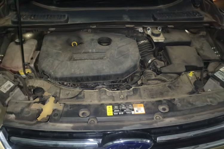 Used Ford Kuga 2013 2.0L GTDi Four-Wheel Drive Premium Model Engine Bay
