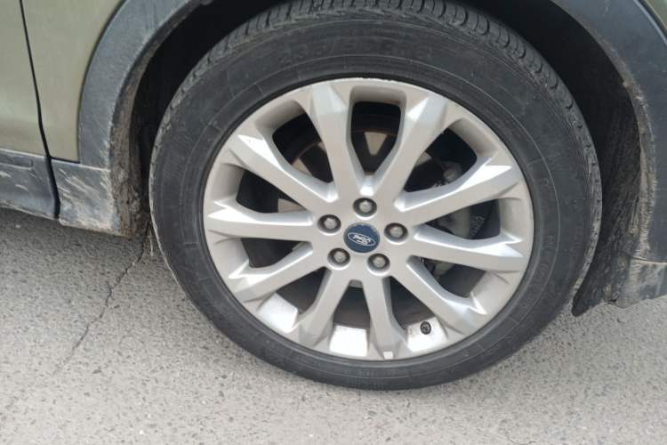 Used Ford Kuga 2013 1.6L GTDi Two-Wheel-Drive Comfort Model Exterior 7
