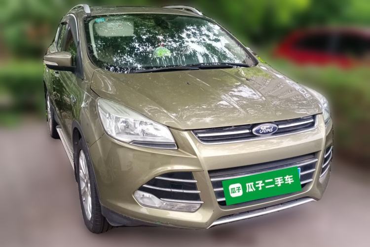 Used Ford Kuga 2013 1.6L GTDi 4x4 Elite Model Front Right 45 Deg