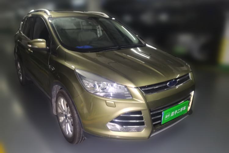 Used Ford Kuga 2013 2.0L GTDi Four-Wheel Drive Premium Model Front Right 45 Deg