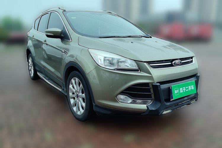 Used Ford Kuga 2013 1.6L GTDi Two-Wheel-Drive Comfort Model Front Right 45 Deg