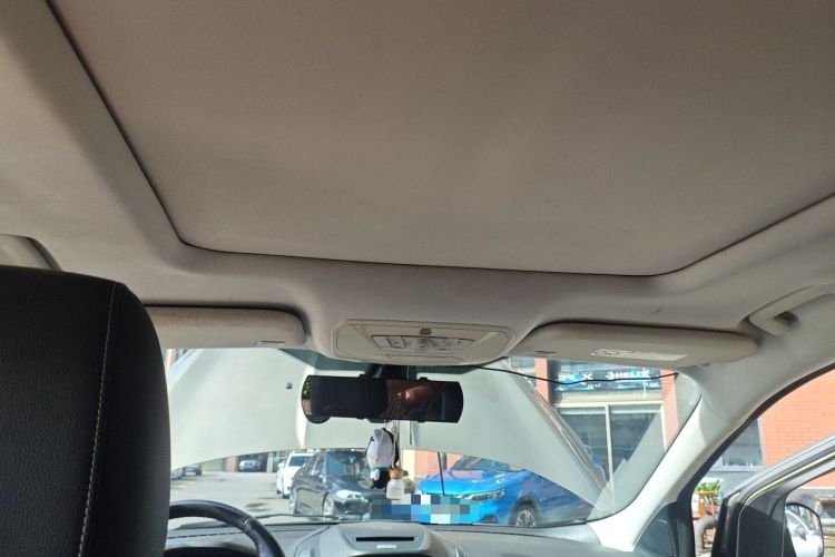 Used Ford Kuga 2013 2.0L GTDi Four-Wheel-Drive Sport Model Headliner