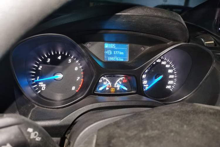 Used Ford Kuga 2013 1.6L GTDi Two-Wheel-Drive Comfort Model Instrument Cluster