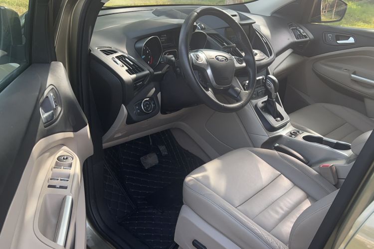 Used Ford Kuga 2013 1.6L GTDi 4x4 Elite Model Interior 2