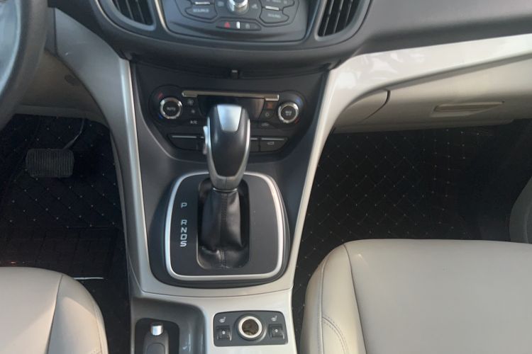 Used Ford Kuga 2013 1.6L GTDi 4x4 Elite Model Interior 8