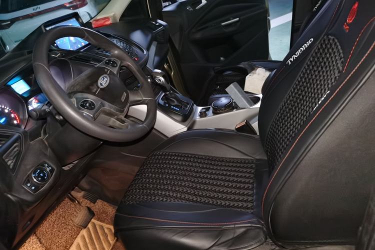 Used Ford Kuga 2013 1.6L GTDi Two-Wheel-Drive Comfort Model Left Front Seat