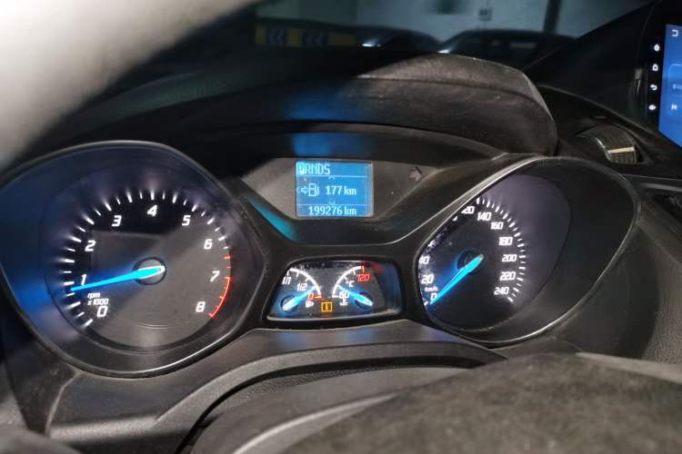 Used Ford Kuga 2013 1.6L GTDi Two-Wheel-Drive Comfort Model Odometer Close Up