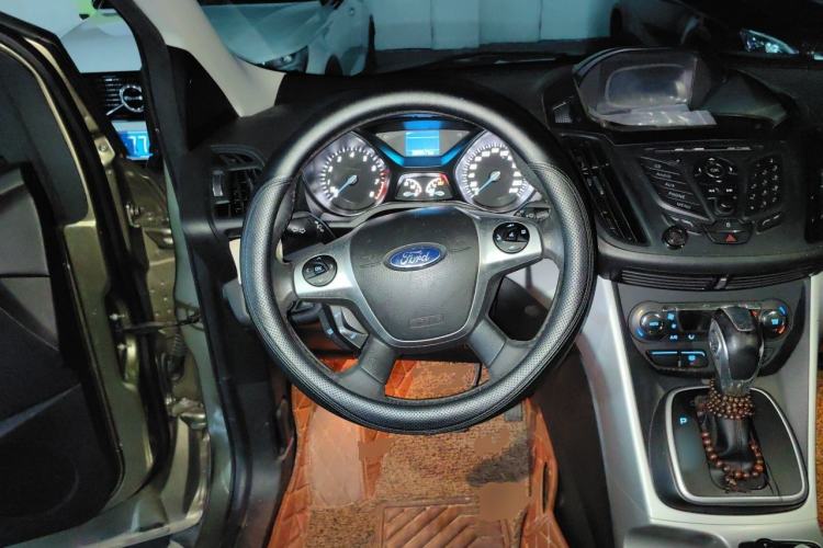 Used Ford Kuga 2013 1.6L GTDi Two-Wheel-Drive Trend Model Steering Wheel