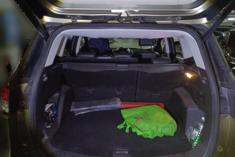 Used Ford Kuga 2013 2.0L GTDi Four-Wheel-Drive Elite Model Trunk
