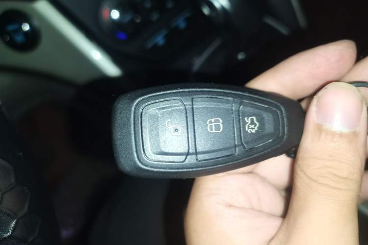 Used Ford Kuga 2013 2.0L GTDi Four-Wheel Drive Premium Model Vehicle Key