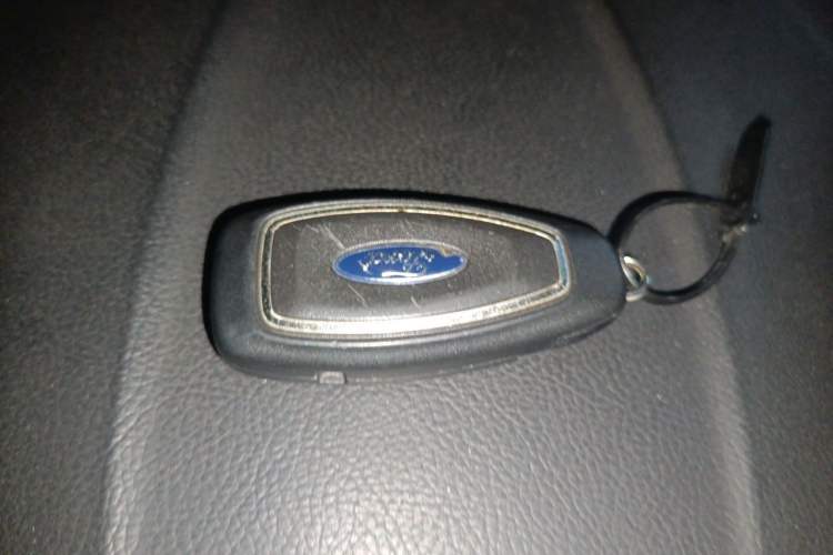 Used Ford Kuga 2013 2.0L GTDi Four-Wheel-Drive Elite Model Vehicle Key