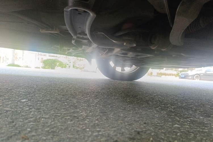 Used Ford Kuga 2013 2.0L GTDi Four-Wheel-Drive Elite Model Chassis Front Right