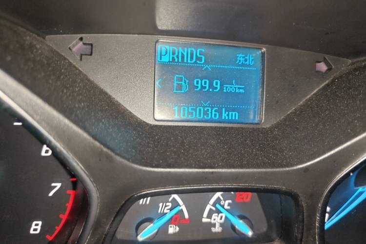 Used Ford Kuga 2013 1.6L GTDi Two-Wheel-Drive Trend Model Odometer Close Up