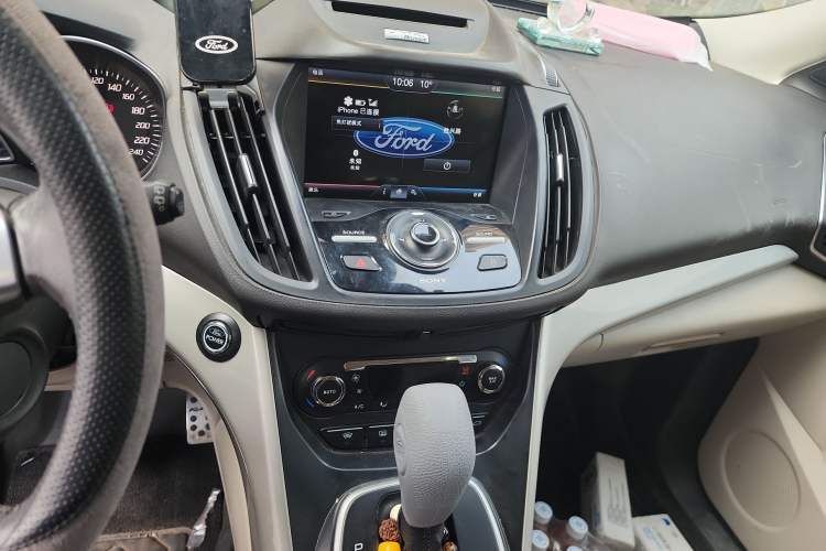 Used Ford Kuga 2013 2.0L GTDi Four-Wheel-Drive Sport Model Audio And AC Panel