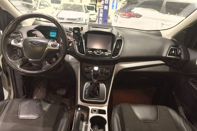 Used Ford Kuga 2013 1.6L GTDi Two-Wheel-Drive Trend Model Audio And AC Panel